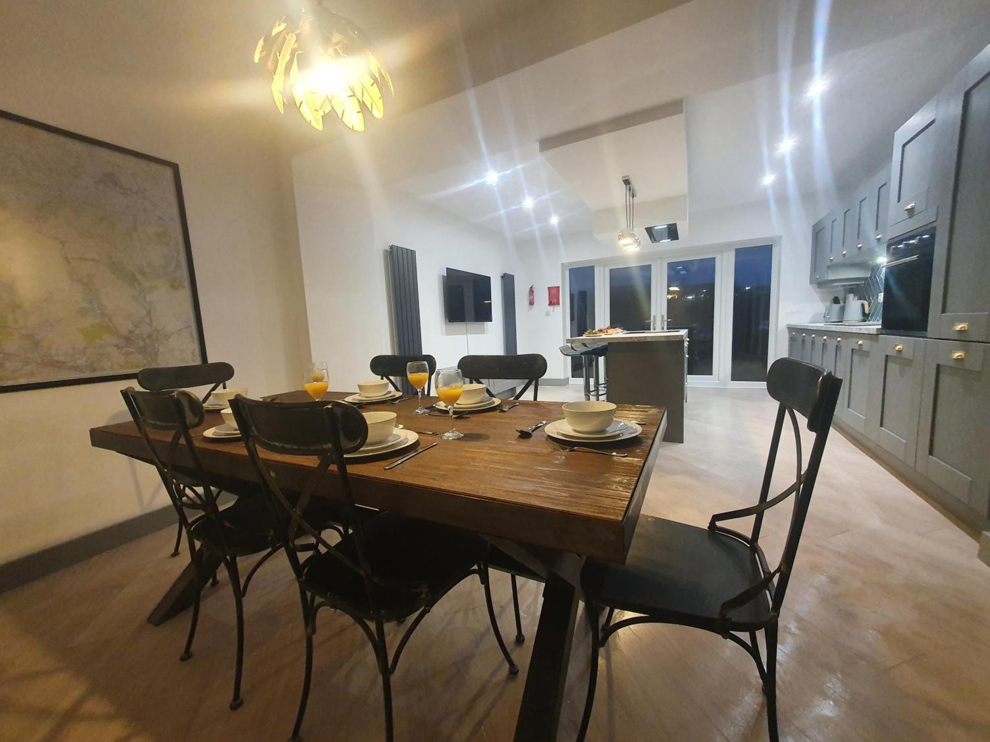 4 Bedroom Luxury House. Bike Park Wales. Secure Bike Store. Brecon Beacons Dowlais Ngoại thất bức ảnh
